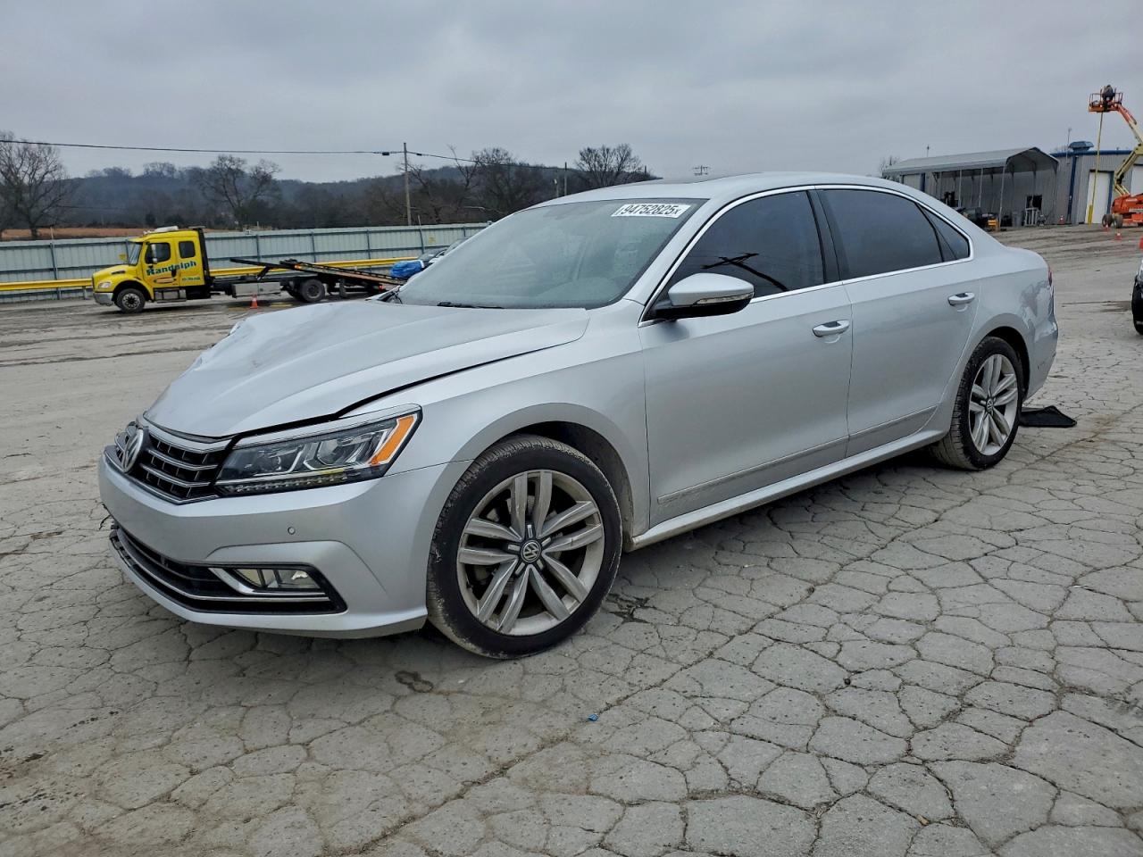 2017 VOLKSWAGEN PASSAT