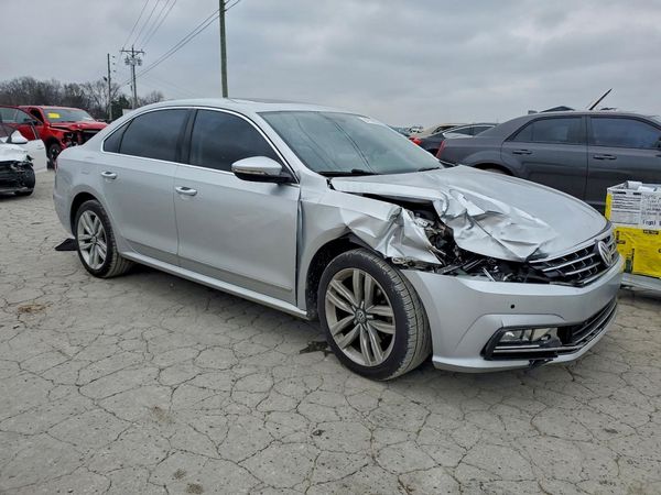 2017 VOLKSWAGEN PASSAT