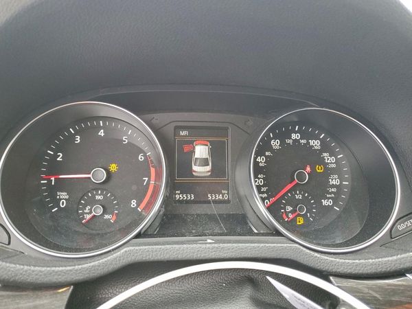 2017 VOLKSWAGEN PASSAT
