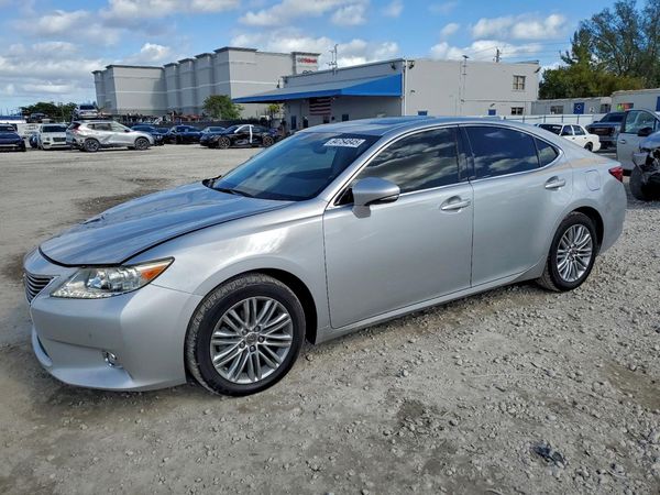 2014 LEXUS ES