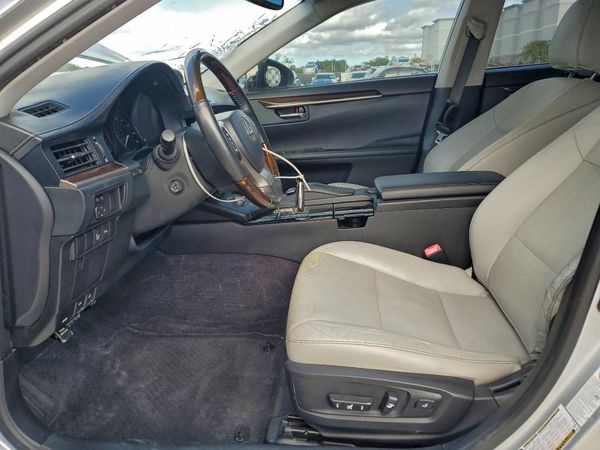 2014 LEXUS ES