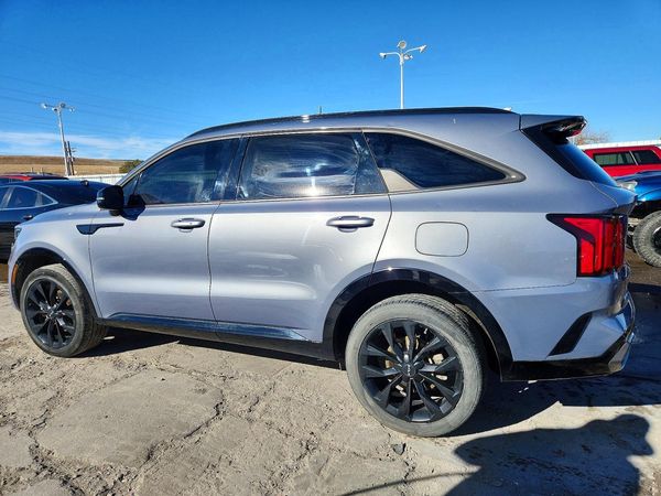 2022 KIA SORENTO