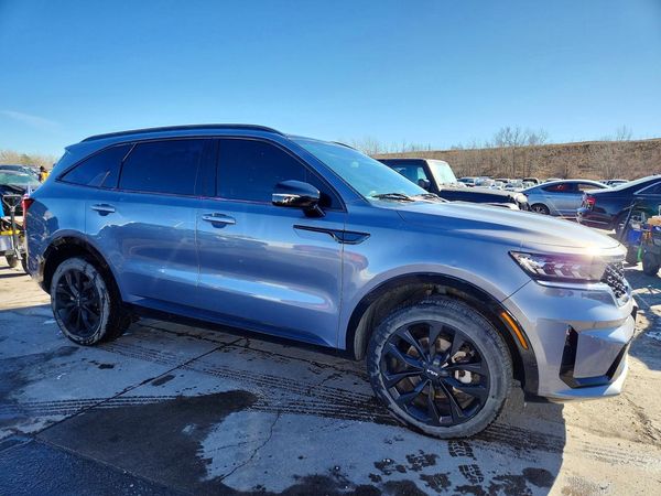 2022 KIA SORENTO
