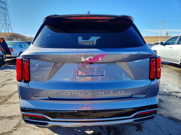 2022 KIA SORENTO