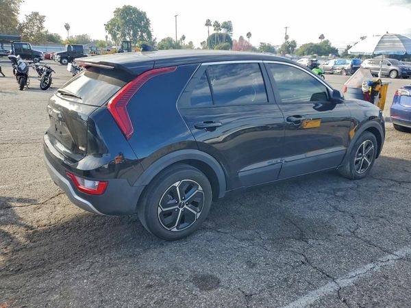 2023 KIA NIRO