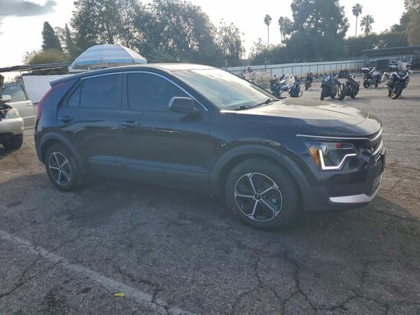 2023 KIA NIRO