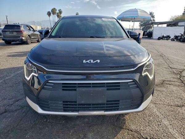 2023 KIA NIRO