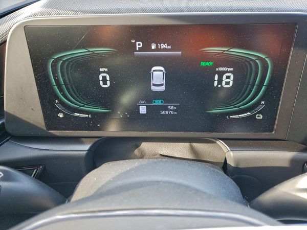 2023 KIA NIRO