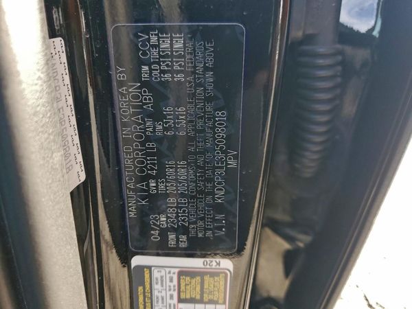 2023 KIA NIRO