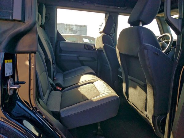 2021 FORD BRONCO