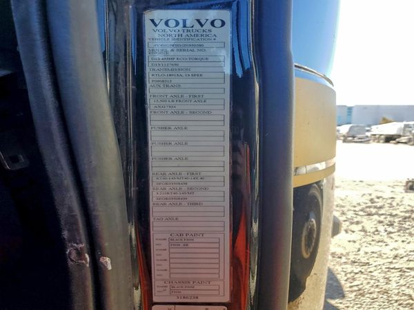 2016 VOLVO VNL