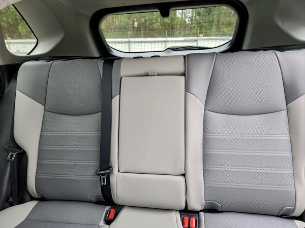 2021 TOYOTA RAV4 Limited HV