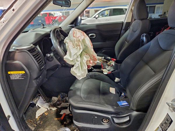 2014 KIA SOUL GL(BASE)