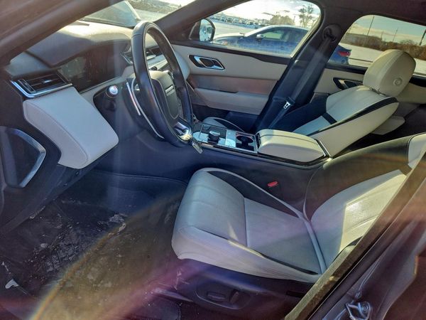 2019 LAND ROVER RANGE ROVER VELAR R-Dynamic SE
