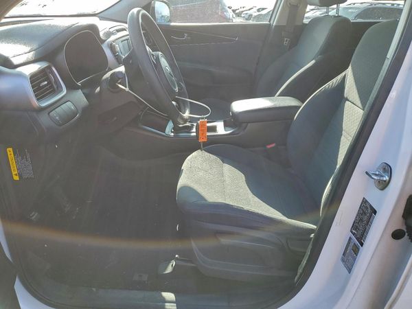 2018 KIA SORENTO L, LX