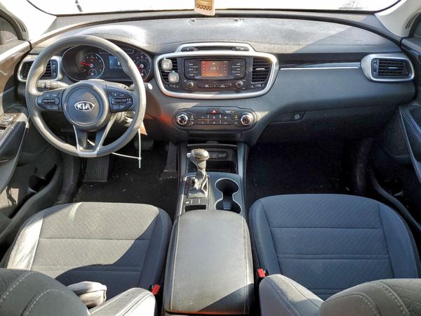2018 KIA SORENTO L, LX
