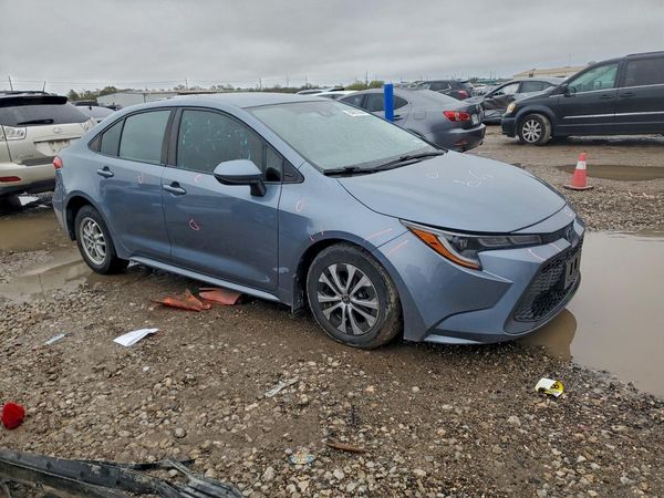 2022 TOYOTA COROLLA
