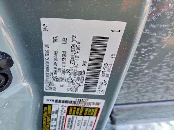 2025 TOYOTA TUNDRA Platinum