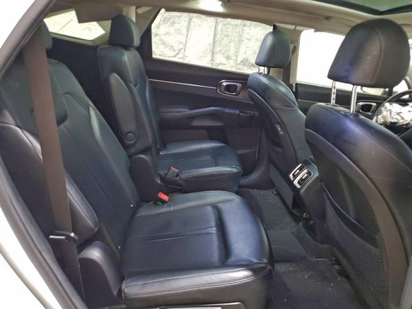 2021 KIA SORENTO