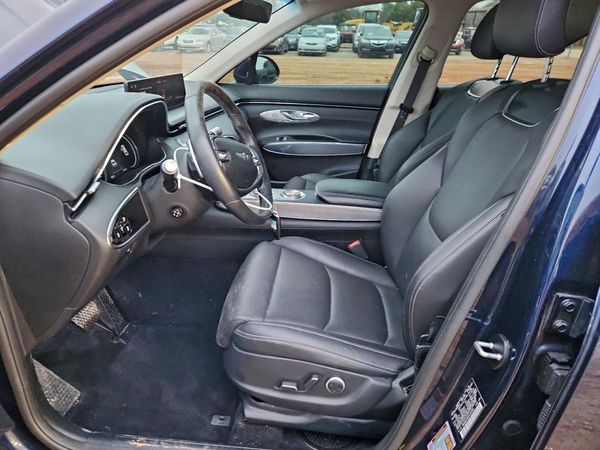 2023 GENESIS GV70