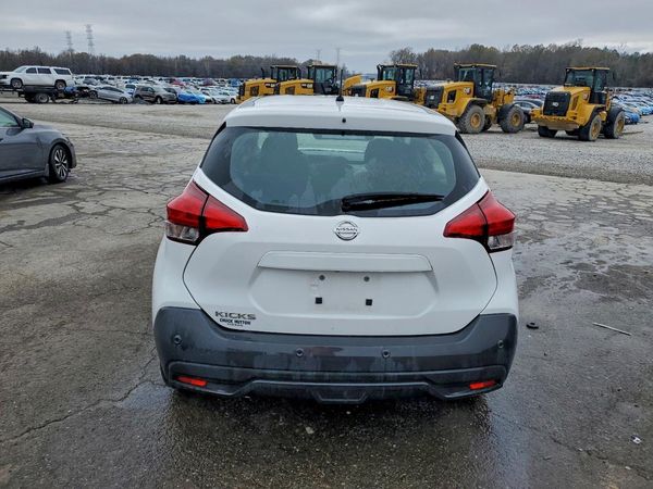 2020 NISSAN KICKS