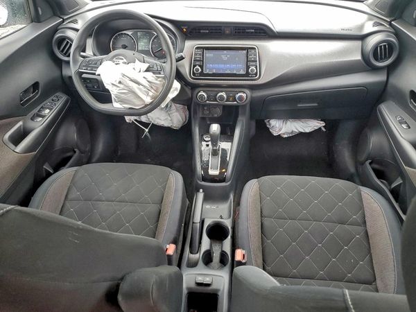 2020 NISSAN KICKS