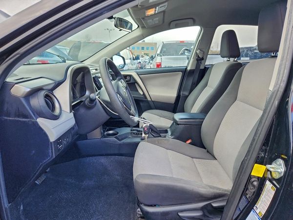 2015 TOYOTA RAV4 LE (X Grade)