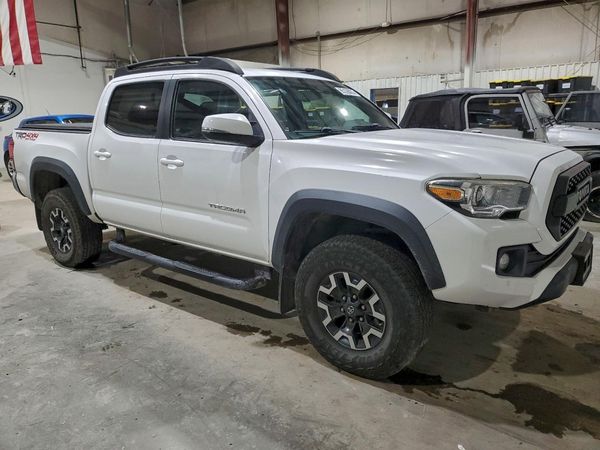 2016 TOYOTA TACOMA