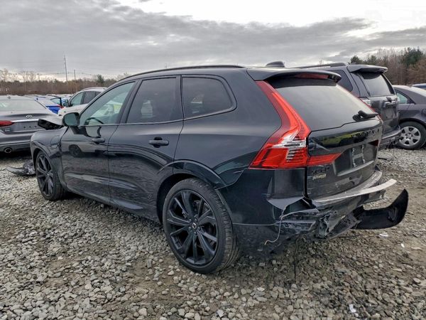 2024 VOLVO XC60 Ultimate Black Edition