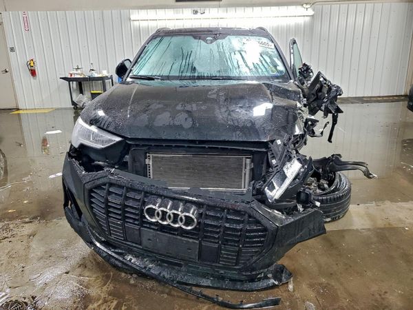 2024 AUDI Q3