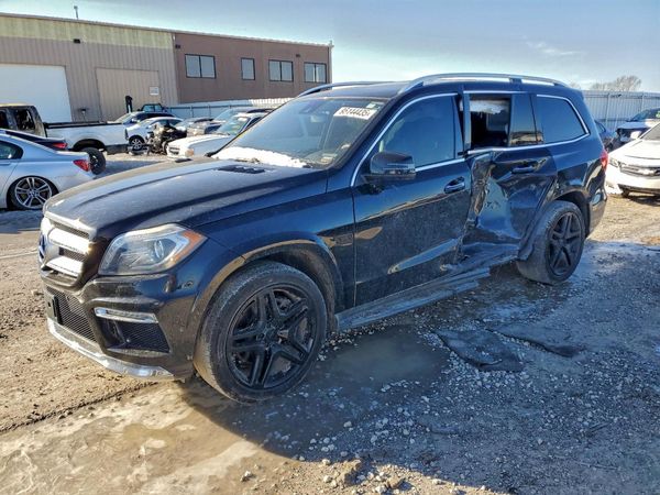 2016 MERCEDES-BENZ GL GL550-4M