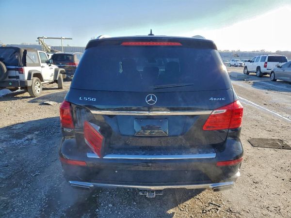 2016 MERCEDES-BENZ GL GL550-4M