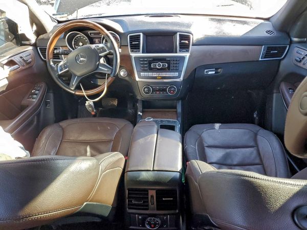 2016 MERCEDES-BENZ GL GL550-4M