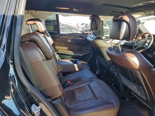 2016 MERCEDES-BENZ GL GL550-4M