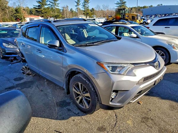 2018 TOYOTA RAV4 Adventure/XLE