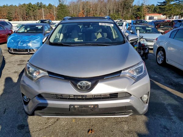2018 TOYOTA RAV4 Adventure/XLE