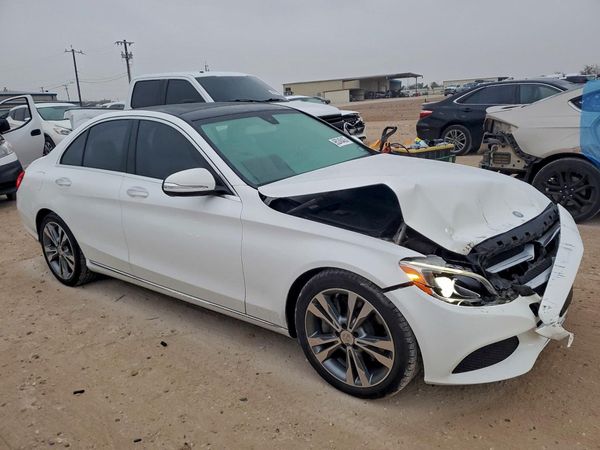 2015 MERCEDES-BENZ C