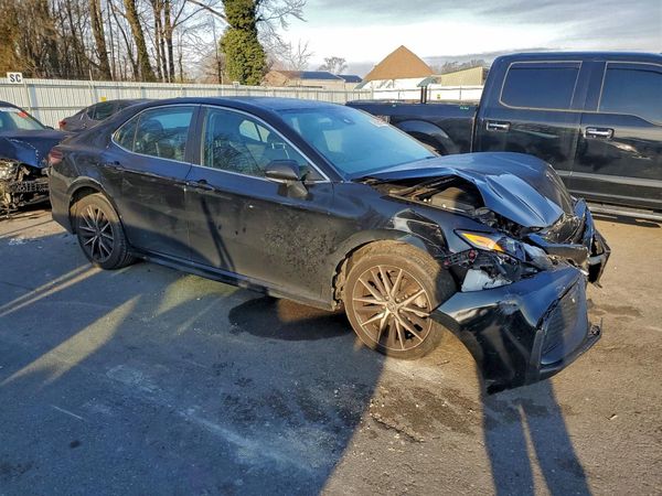2022 TOYOTA CAMRY