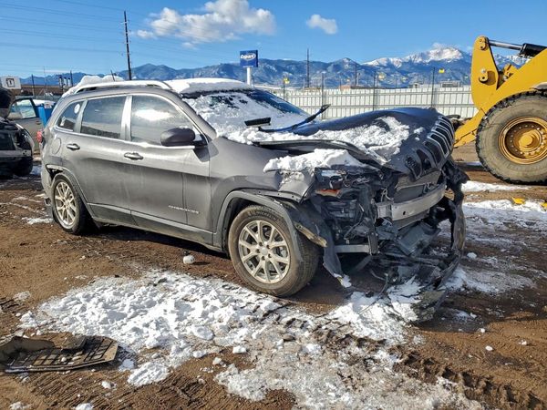 2018 JEEP CHEROKEE LATITUDE PLUS 4X4