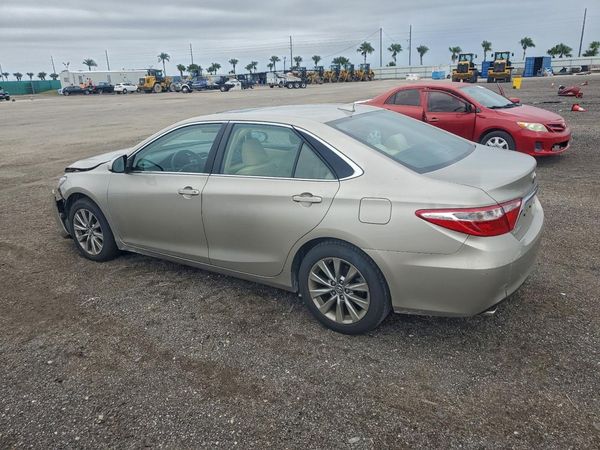 2017 TOYOTA CAMRY