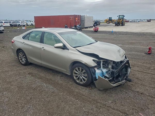 2017 TOYOTA CAMRY