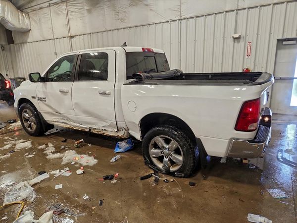 2014 RAM 1500 SLT