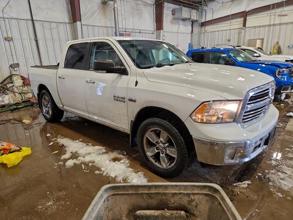 2014 RAM 1500 SLT