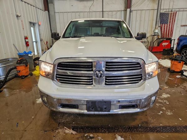 2014 RAM 1500 SLT