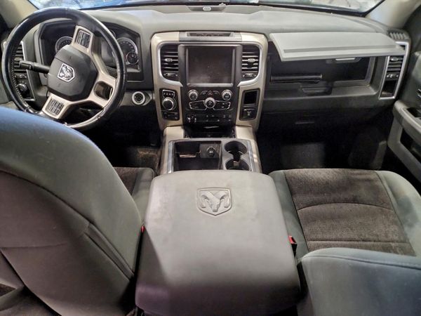 2014 RAM 1500 SLT