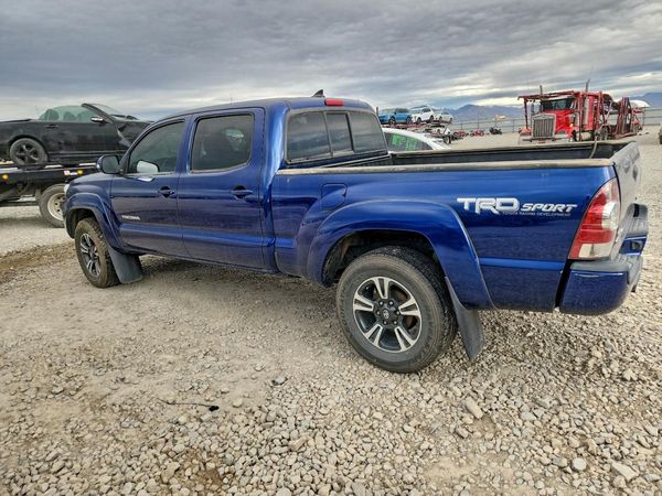 2015 TOYOTA TACOMA Delux Grade