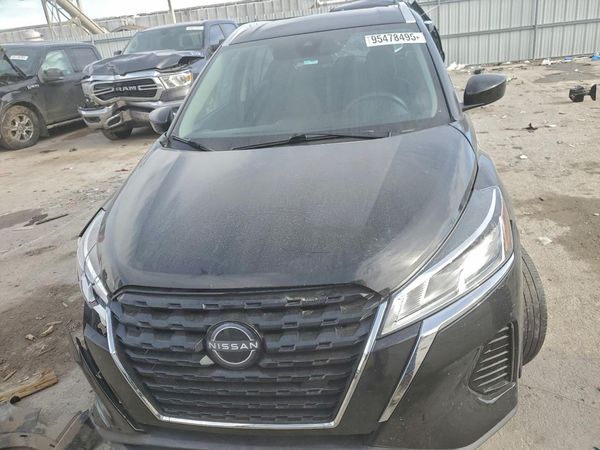 2023 NISSAN KICKS