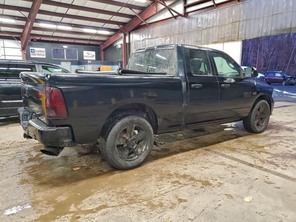 2013 RAM 1500 ST QUAD CAB 4X2