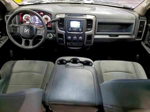 2013 RAM 1500 ST QUAD CAB 4X2