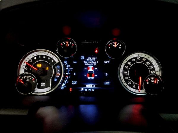2013 RAM 1500 ST QUAD CAB 4X2